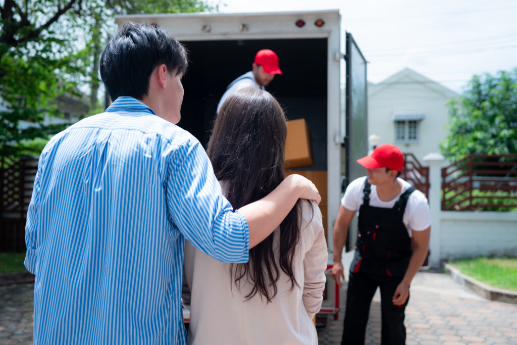 Delivery man delivering parcel